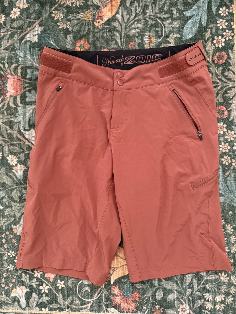 Zoic Women's Rust Athletic Bike Shorts - M